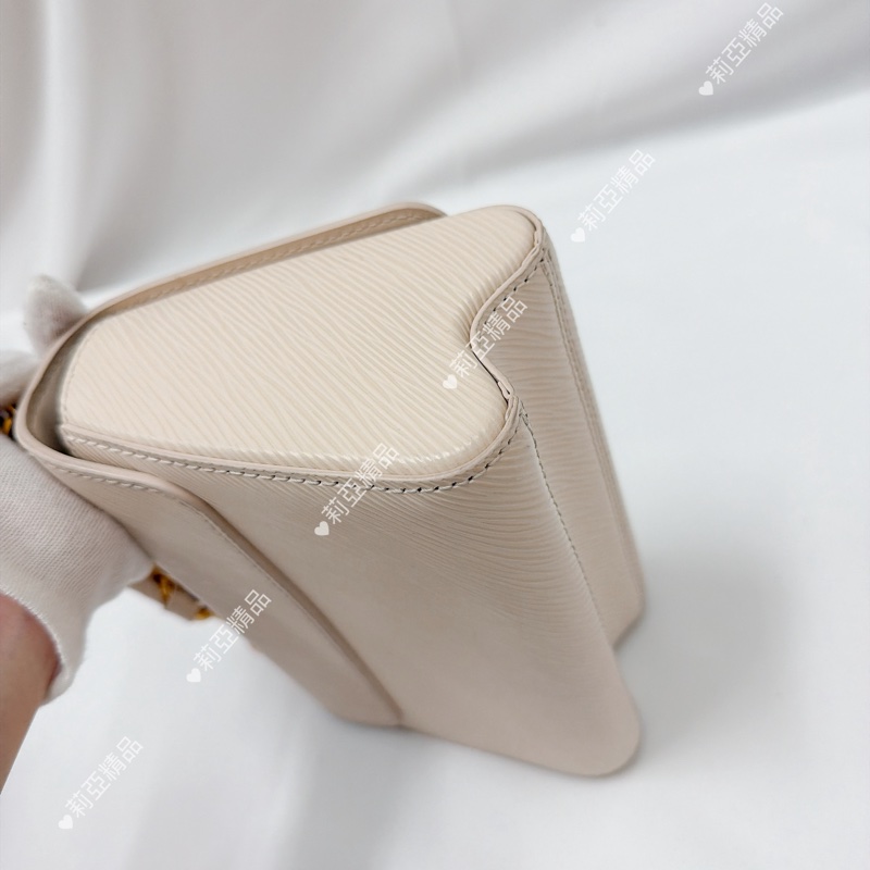 莉亞精品♡ Lv Twist Pm白金 二手美包-8