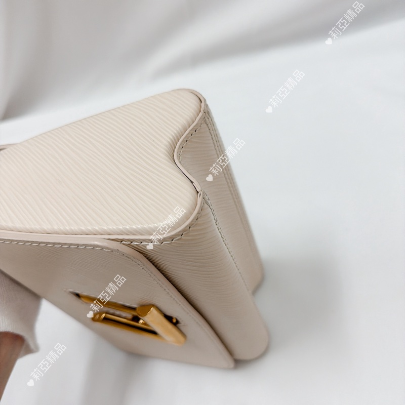莉亞精品♡ Lv Twist Pm白金 二手美包-10