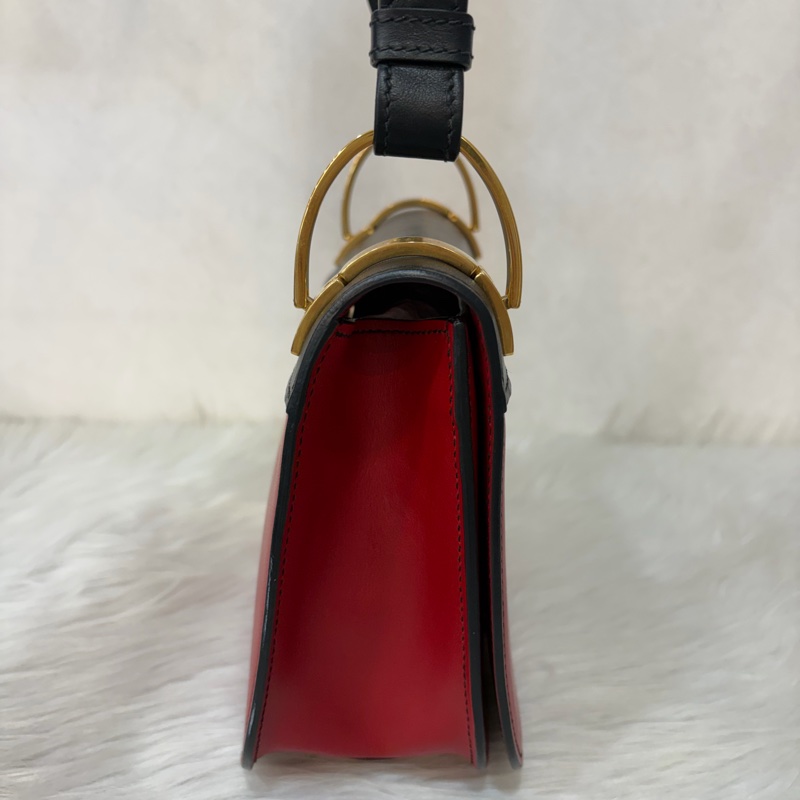 PRADA 1BD039 紅皮 黑皮 拼接 金釦 馬鞍包 斜背包-1