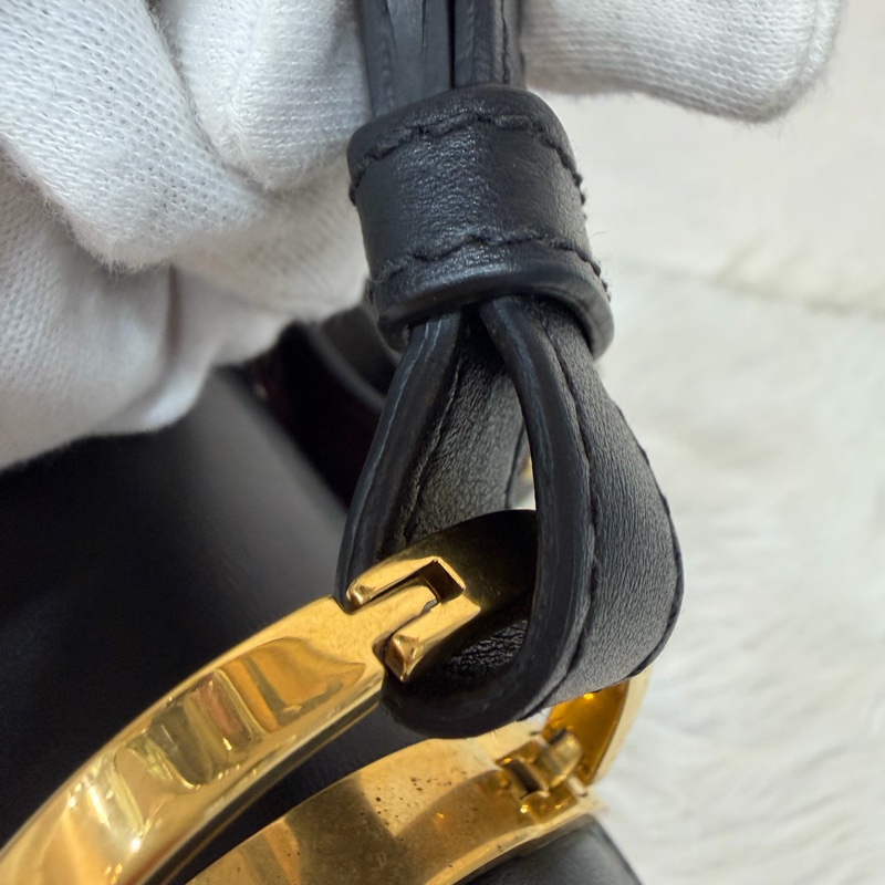 PRADA 1BD039 紅皮 黑皮 拼接 金釦 馬鞍包 斜背包-38