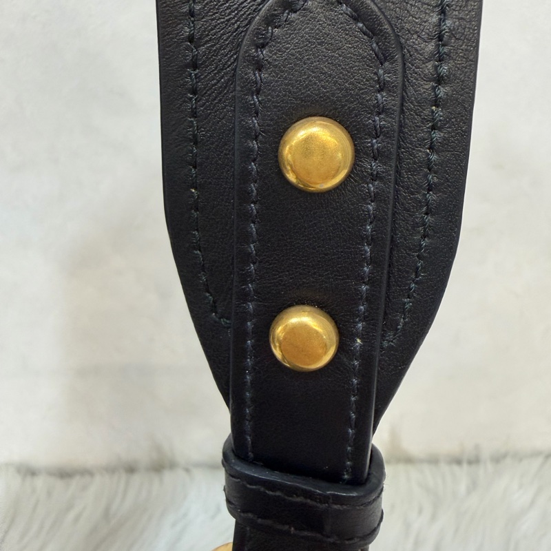 PRADA 1BD039 紅皮 黑皮 拼接 金釦 馬鞍包 斜背包-44