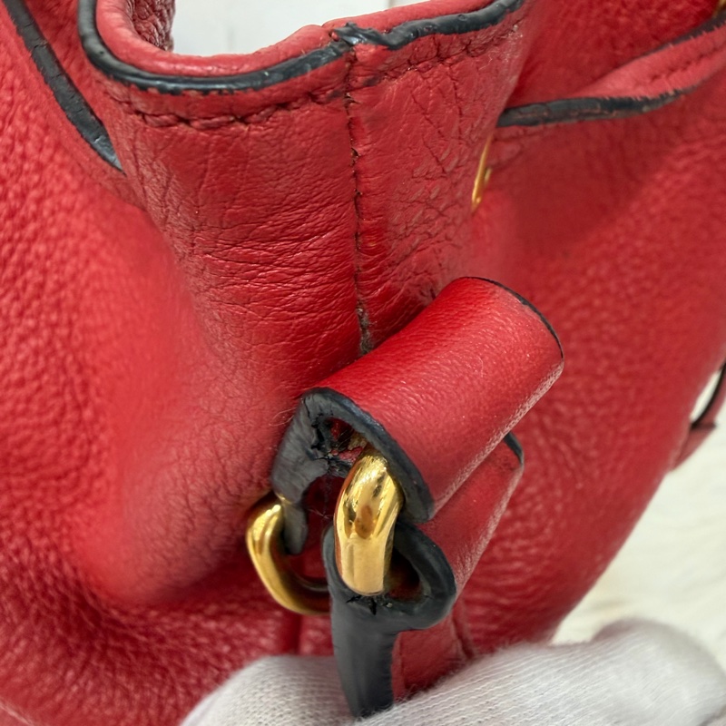 PRADA 1BE018 紅皮 荔枝紋 金釦 手提包 斜背包 水桶包-20