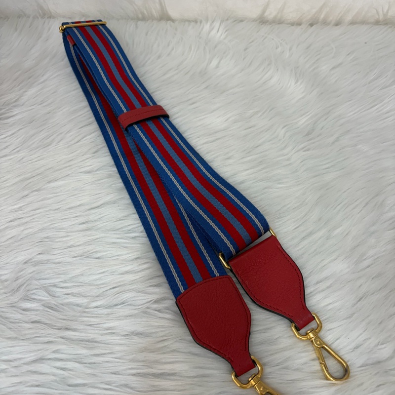 PRADA 1BE018 紅皮 荔枝紋 金釦 手提包 斜背包 水桶包-64