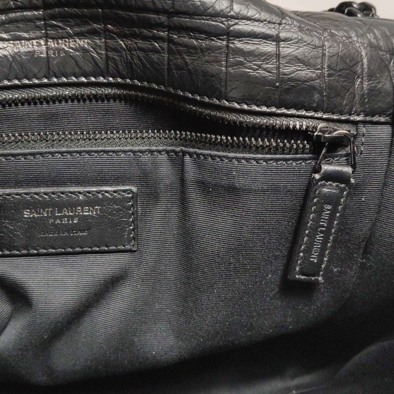Saint Laurent Niki中型牛皮純色YSL標誌單肩包-11