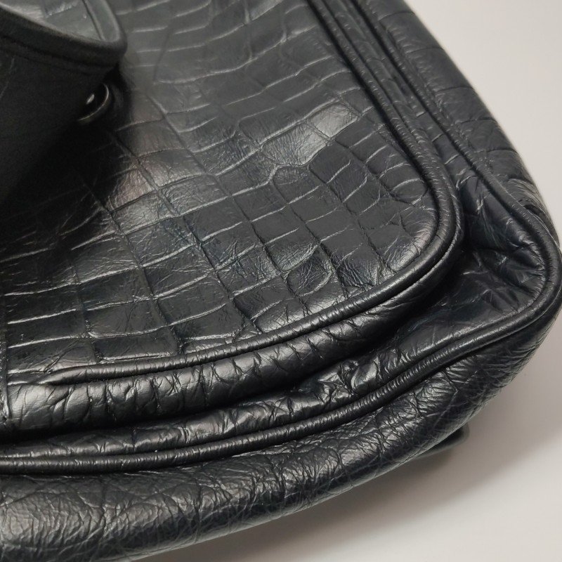 Saint Laurent Niki中型牛皮純色YSL標誌單肩包-24