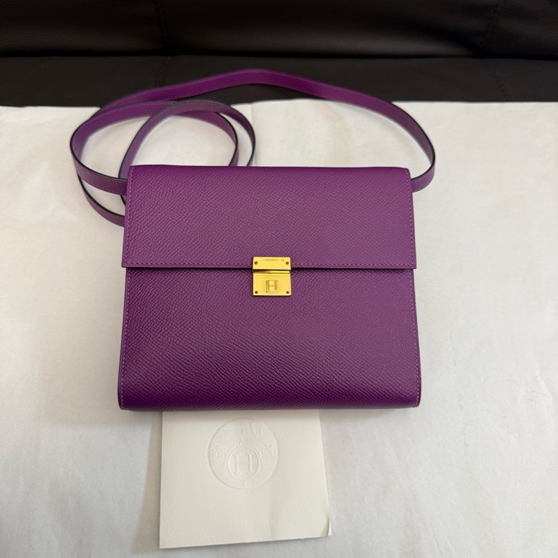 99新HERMES愛馬仕 海葵紫Clic 16金扣Epsom牛皮單肩斜挎包D刻尺寸：長16.4cm 寬2.2cm 高14.4cm。-0