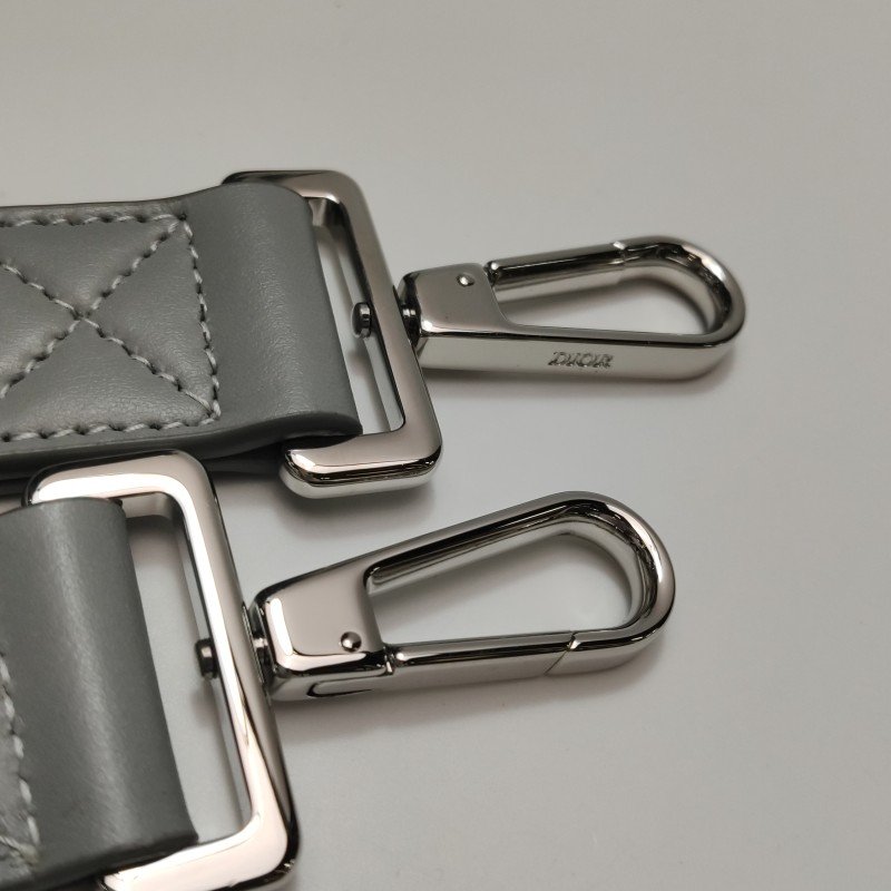 Dior Hit The Road牛皮拼色字母Logo斜背包單肩包-15