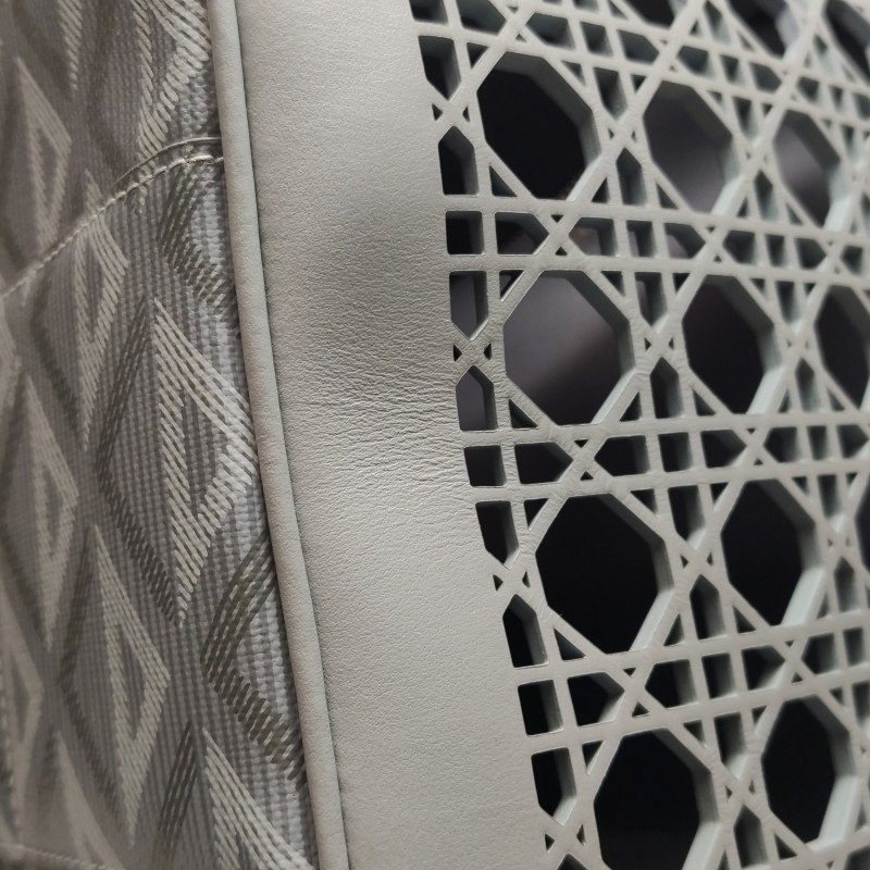 Dior Hit The Road牛皮拼色字母Logo斜背包單肩包-22