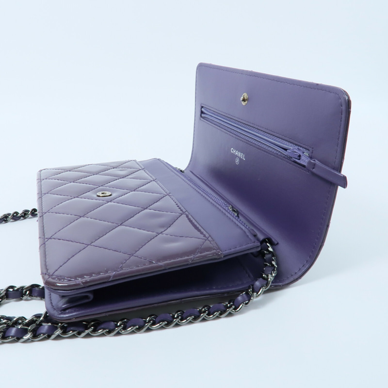 CHANEL 漆皮皮革WOC Wallet On Chain鏈帶肩背袋-9