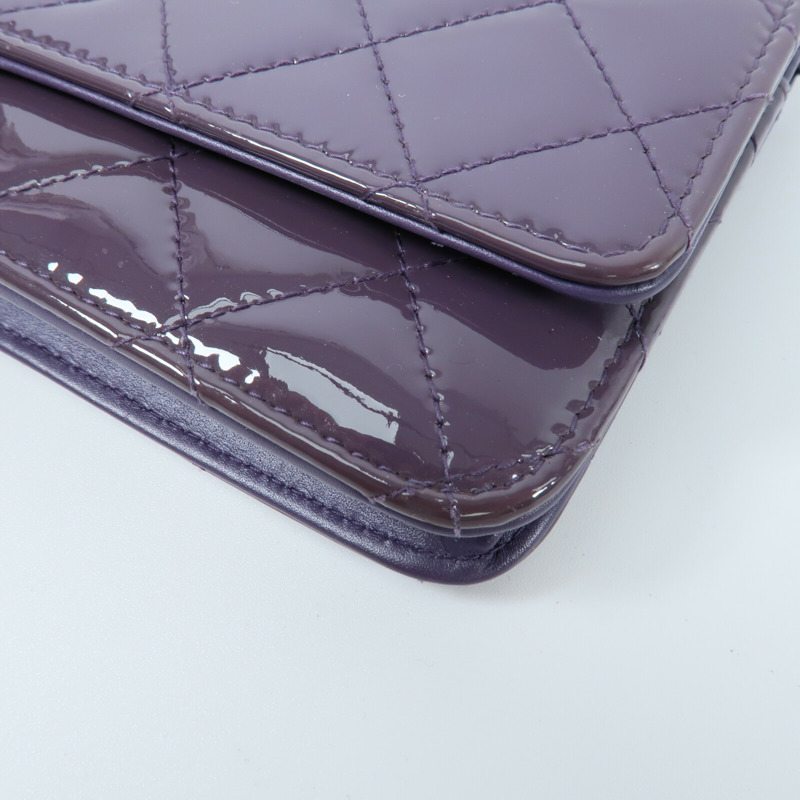 CHANEL 漆皮皮革WOC Wallet On Chain鏈帶肩背袋-14