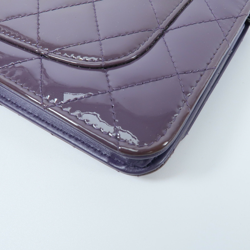 CHANEL 漆皮皮革WOC Wallet On Chain鏈帶肩背袋-16