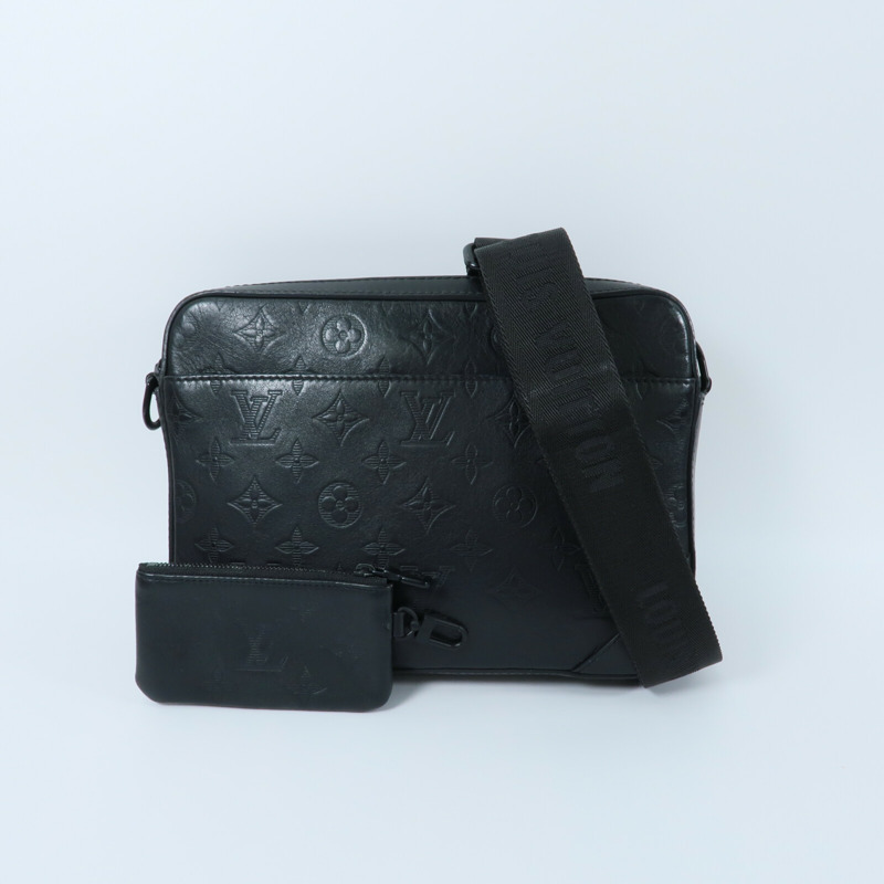 LOUIS VUITTON Monogam Shadow Dou Messenger Bag肩背袋-11