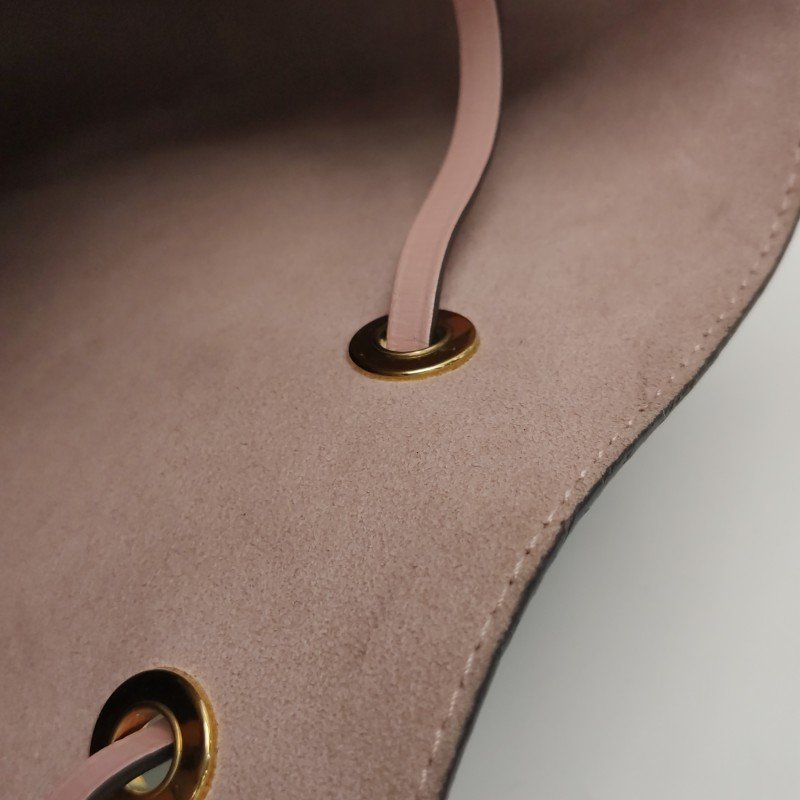 Louis Vuitton (LV) NÉONOÉ中號牛皮Monogram印花抽繩斜背包單肩包晶片款-8