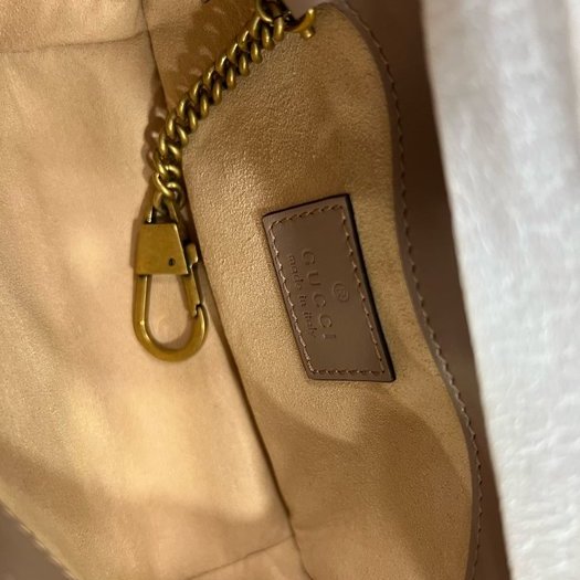 東區正精品㊣GUCCI Marmont Supermini 476433 全新迷你裸色V紋牛皮金鍊前釦式斜背包手拿包 RZ3697-3