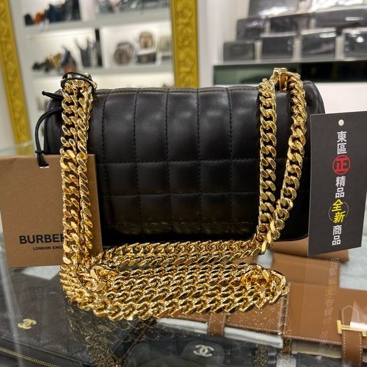 東區正精品㊣BURBERRY 80594921 LOLA 全新迷你黑色羊皮全皮車線TB金釦金鍊帶釦式翻蓋斜背包 RA1512-8