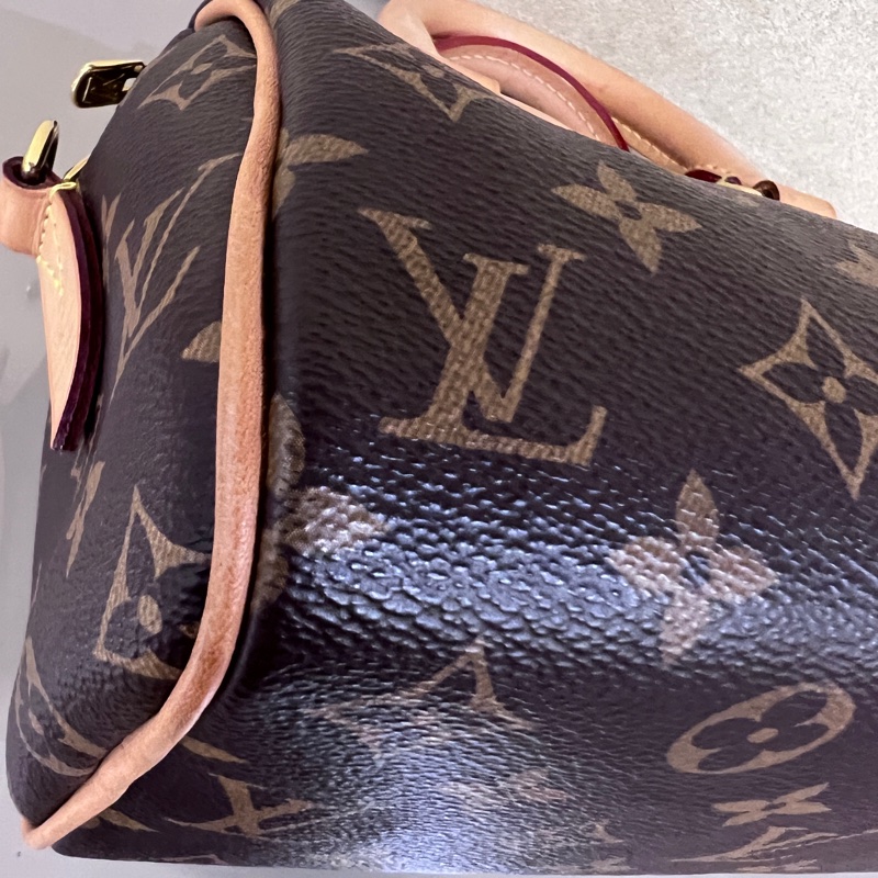 LV 原花金釦Speedy20手提斜背波士頓包-7