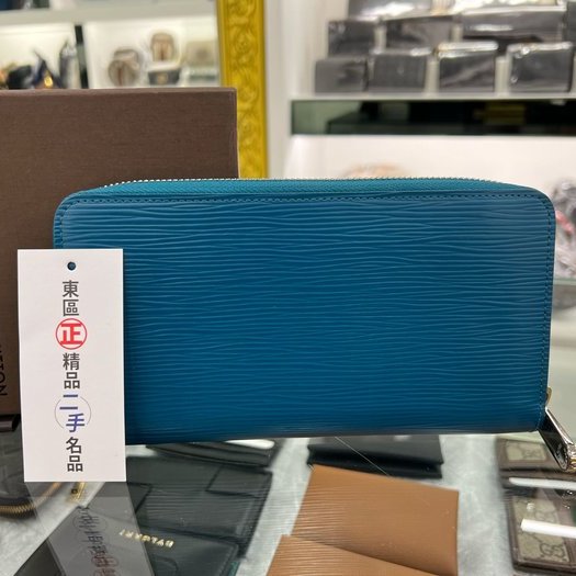 東區正精品㊣LOUIS VUITTON LV EPI M60311 藍綠色水波紋全皮銀釦ㄇ字拉鍊長夾 RZ3675-6