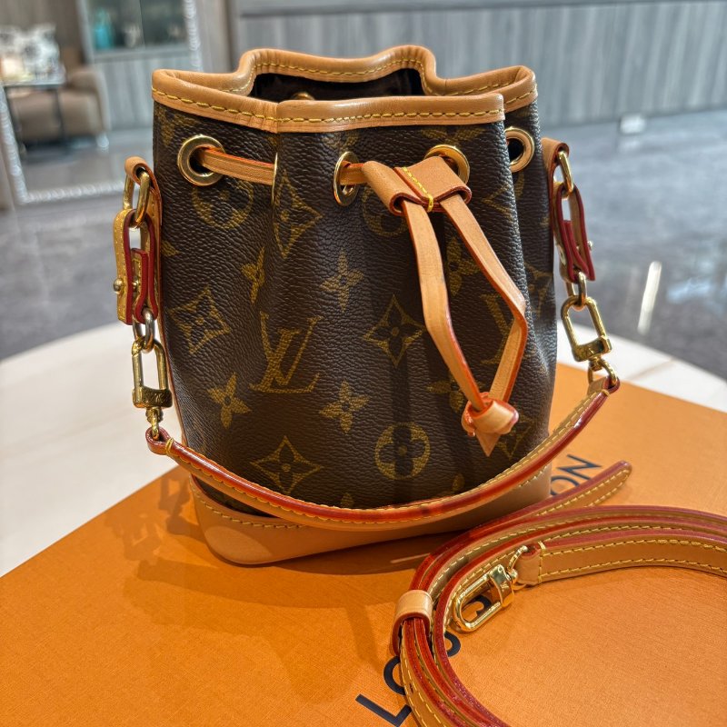*SHIHNA名牌精品*  LV M81266 Nano Noé 老花水桶包-2