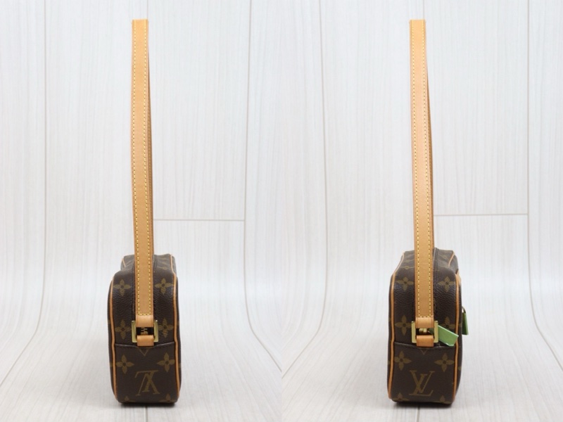 LV開口笑腋下包-5