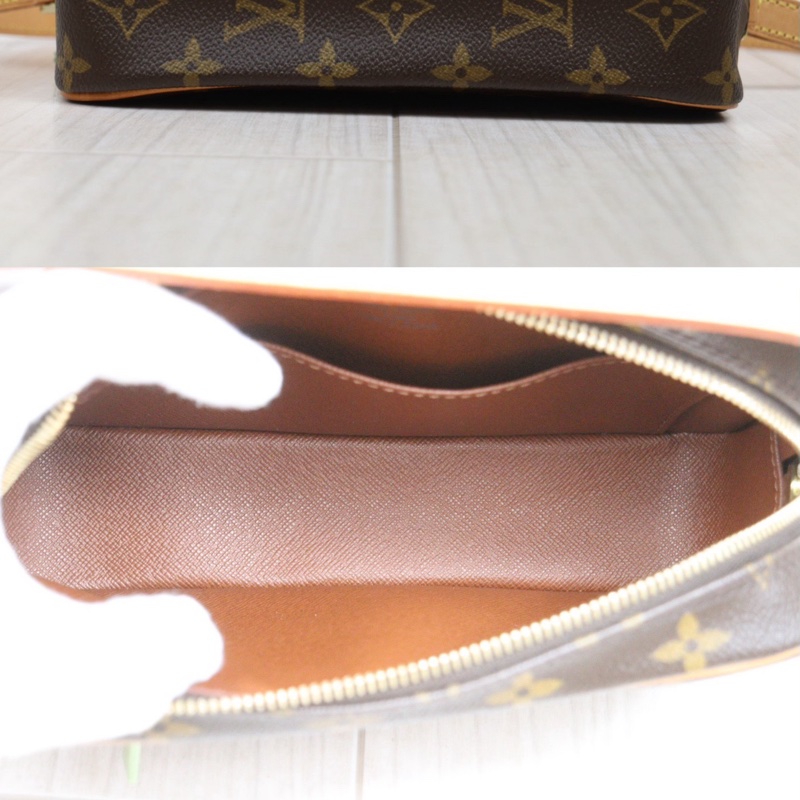 LV開口笑腋下包-11