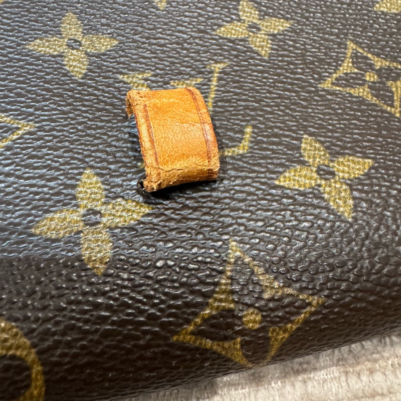 LV經典款 經典老花 小包 胸包 腰包 手拿包-17