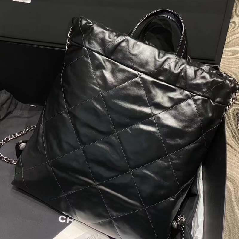 Chanel • 經典黑銀22 Bag 牛皮後背包 大號 全新全配有購證✔️-1