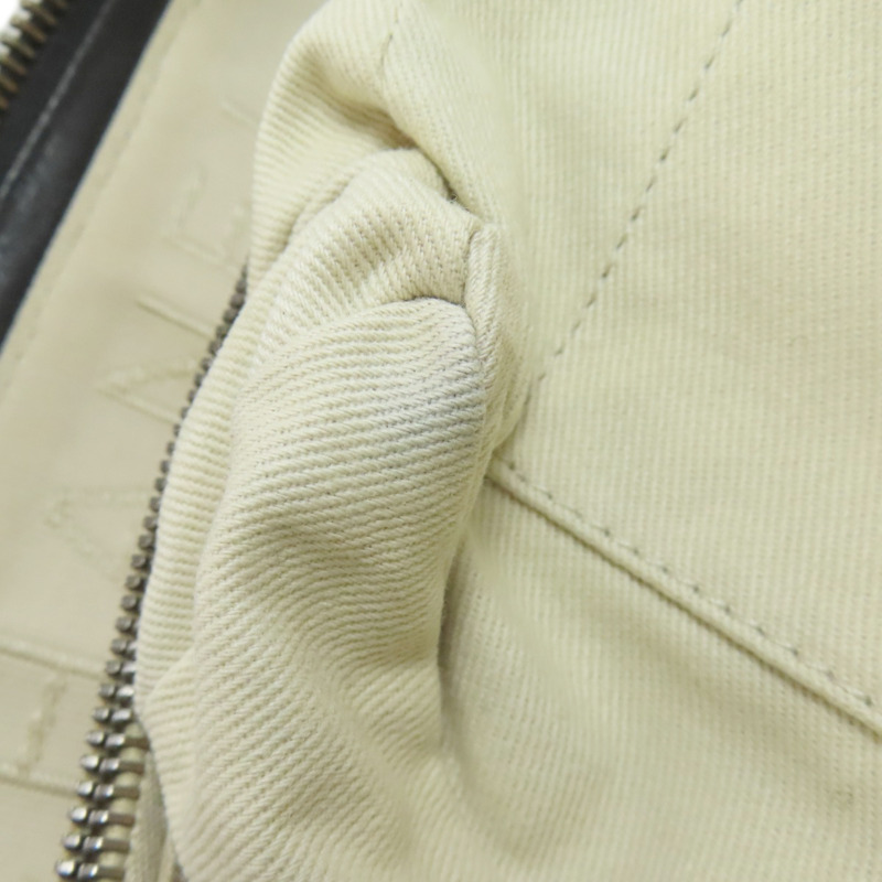 香奈兒 Matelassé 2-Way 手提包，銀色五金配件，小牛皮，女士。-14