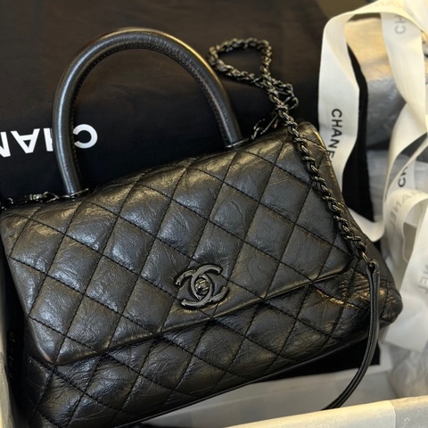 在台現貨｜Chanel • 經典全黑油臘牛皮Coco Handle So Black 小號 全配✔️