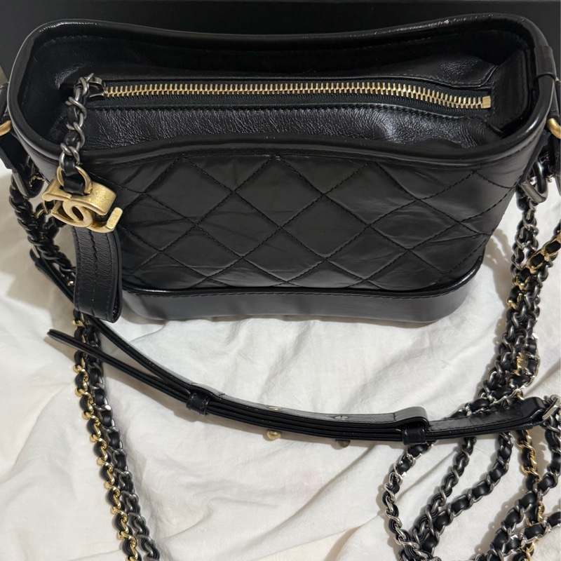 Chanel絕版流浪包小號-1