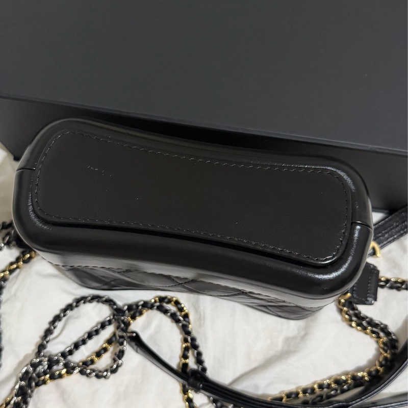 Chanel絕版流浪包小號-11