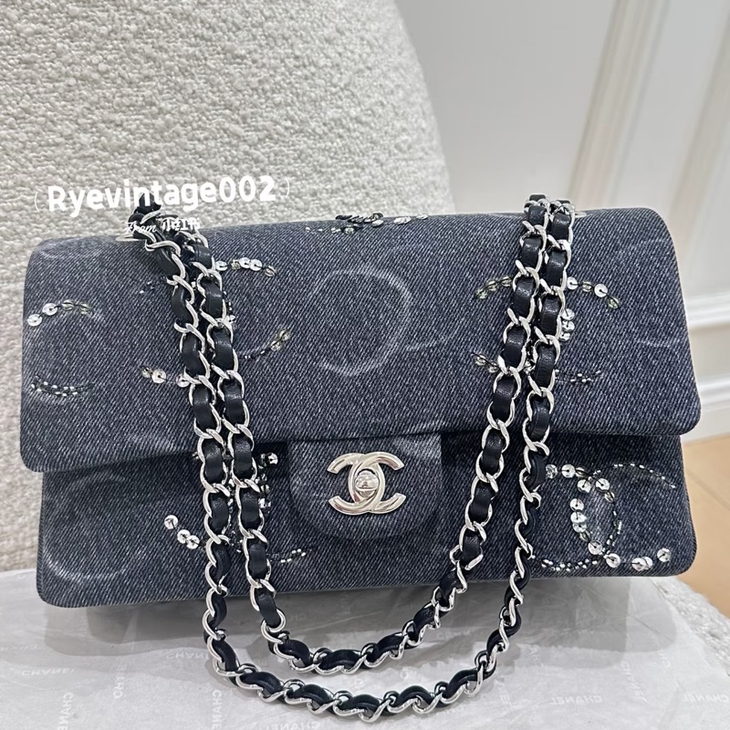 Chanel • 稀有23b 亮片水鑽牛仔刺繡 Cf 25 中號 全新全配台灣購證✔️ 全網唯一-1
