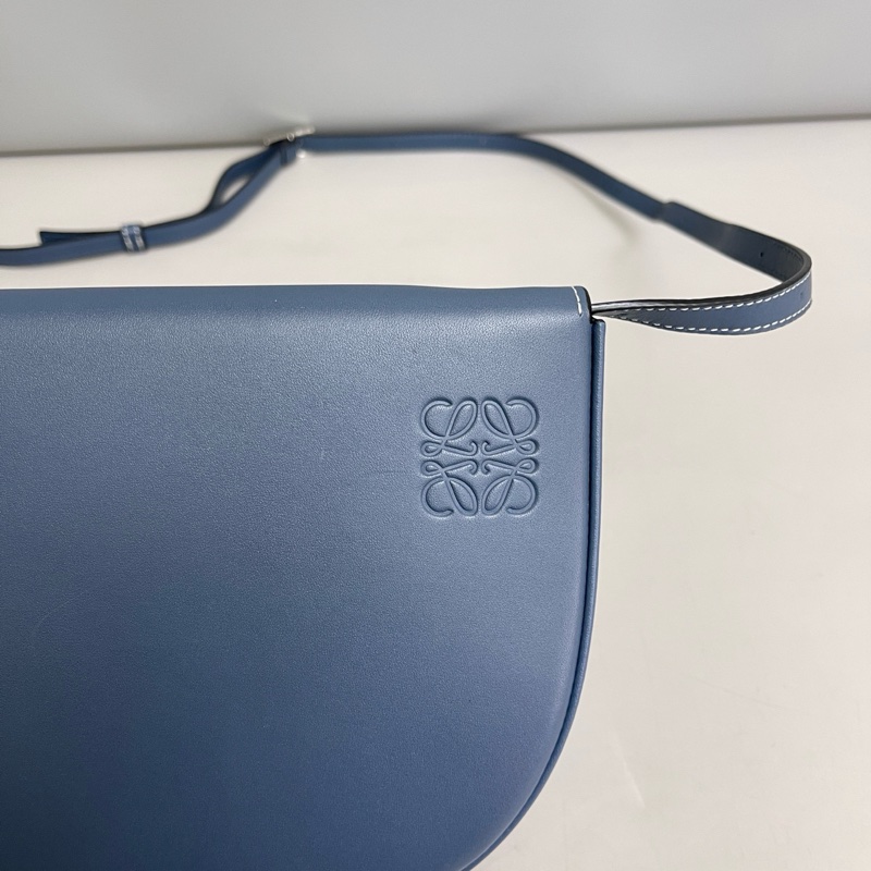 Loewe羅意威Heel霧霾藍全皮馬鞍包 尺寸18×15 附件：原肩帶。-6