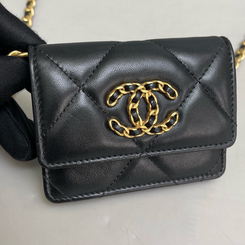 Chanel香奈兒19bag迷你黑金全皮鏈條包，尺寸10×8 鐳射31 附件卡-6