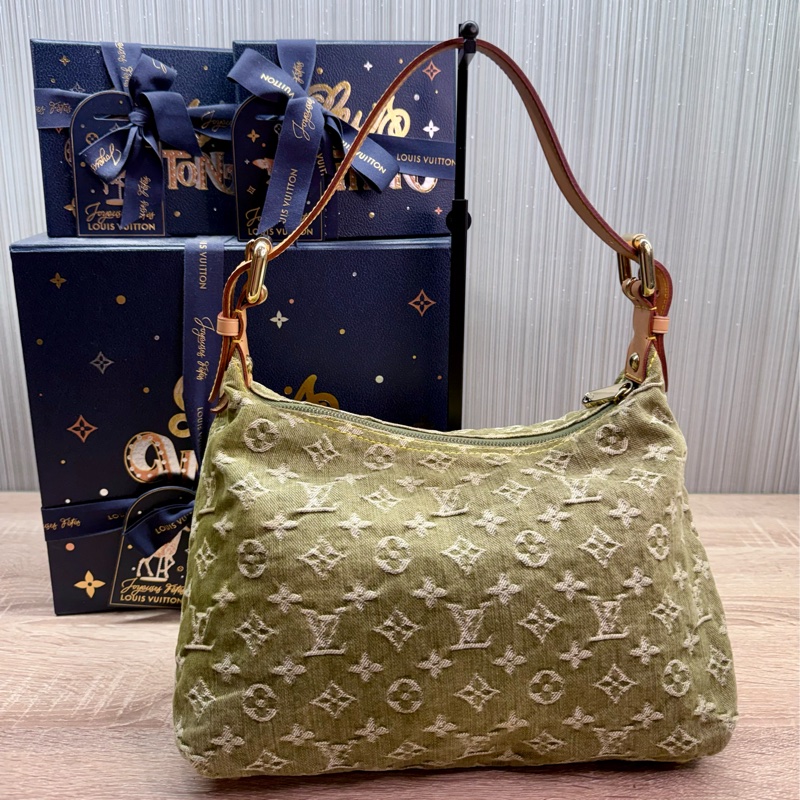 LV M95213 Baggy PM 稀有限量抹茶綠單寧牛仔曼哈頓釦肩背包-4