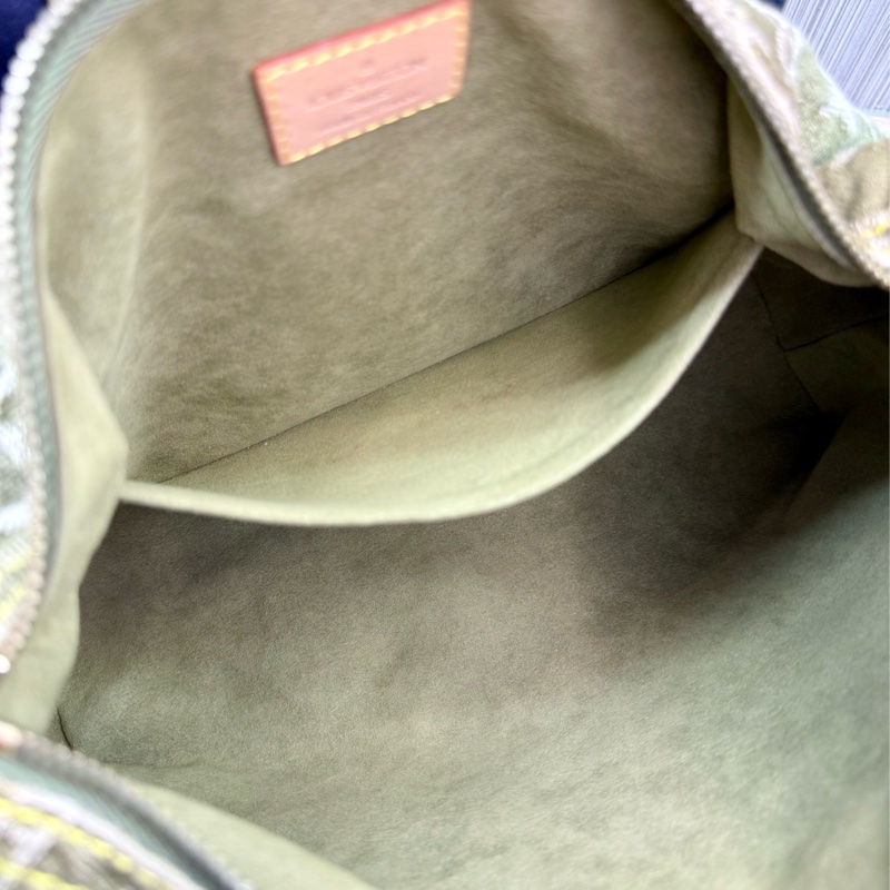 LV M95213 Baggy PM 稀有限量抹茶綠單寧牛仔曼哈頓釦肩背包-29