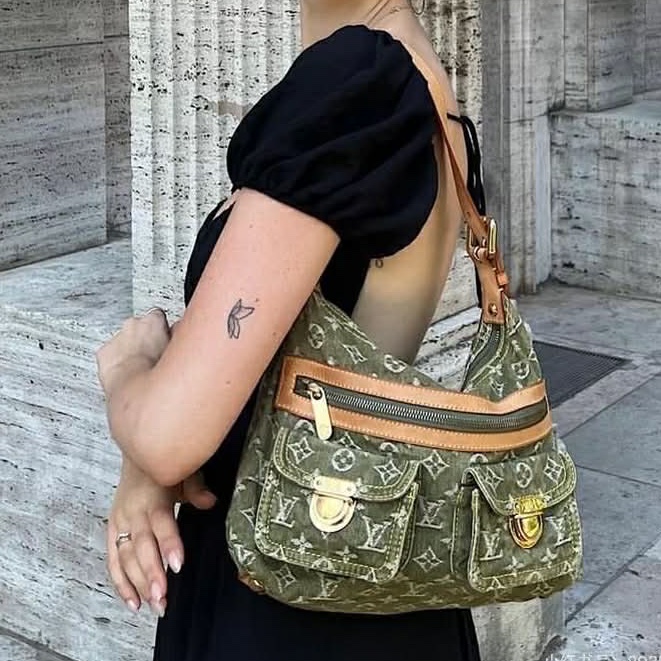 LV M95213 Baggy PM 稀有限量抹茶綠單寧牛仔曼哈頓釦肩背包-36