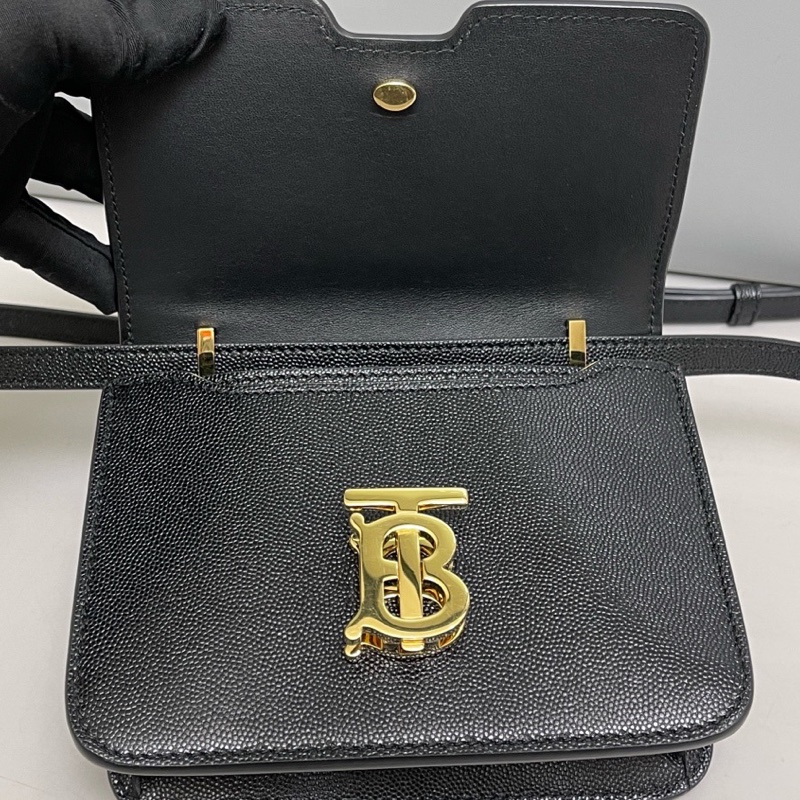 Burberry巴寶莉TB系列小號黑金魚子醬皮豆腐包 尺寸17×13。-9