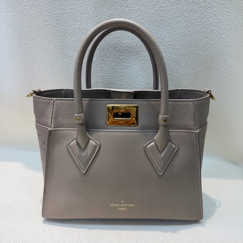 LV 灰色月光精靈 On my side 手拎肩背包 XC395