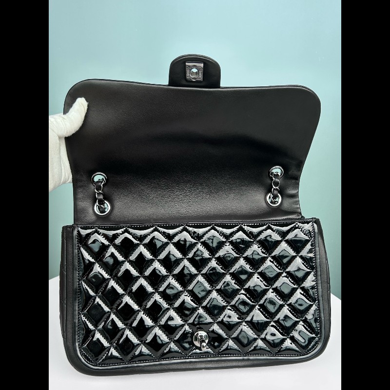 Chanel香奈兒黑色漆皮拼羊皮CF-14