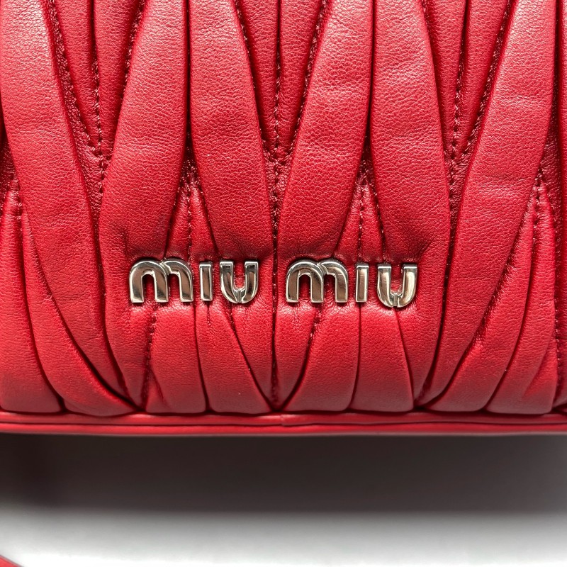 miumiu繆繆皺褶相機單肩包紅色-6