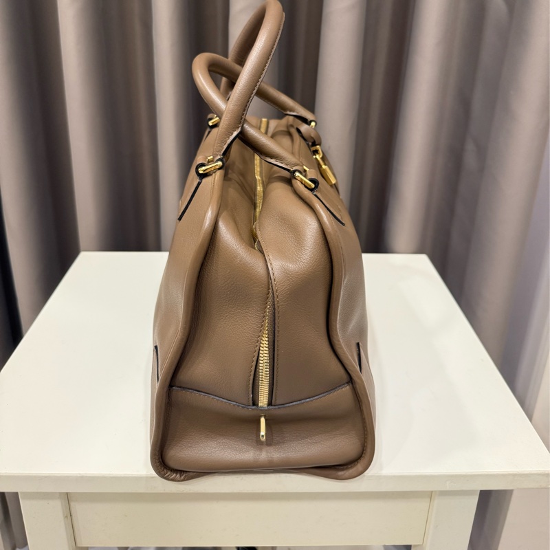 Loewe羅威 經典Amazona28 柔軟粒面小牛皮手提包-3