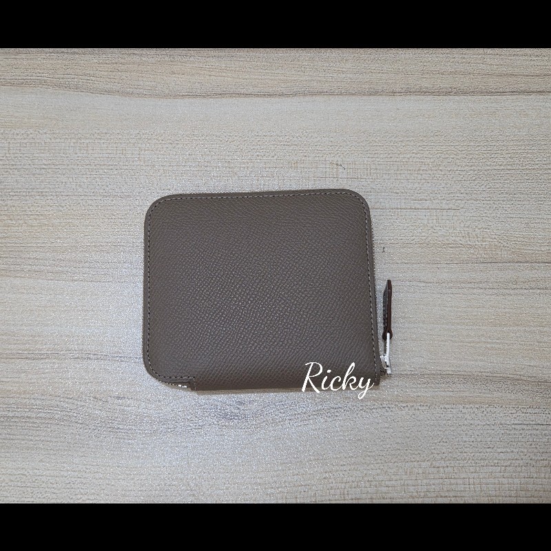 全新全配 Hermes 愛馬仕 大象灰 絲巾短夾-0