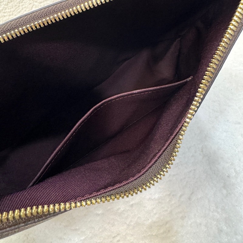 路易威登LV Monogram Odeon MM 牛角包 M45355-10