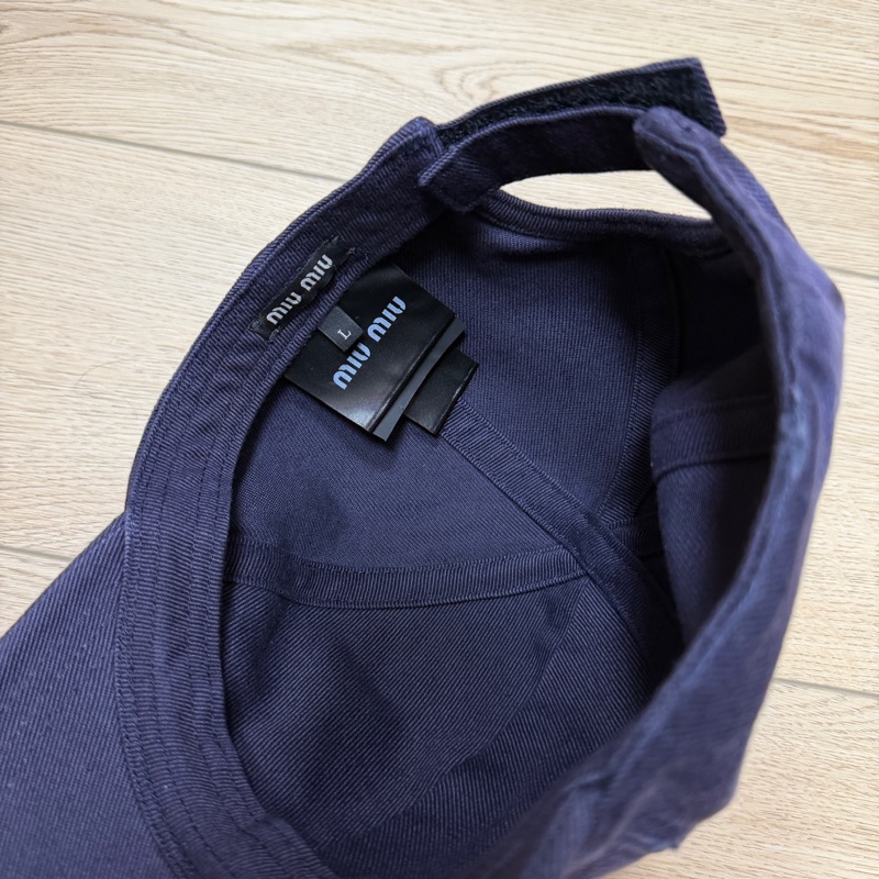 Miumiu棒球帽 褪色刷舊風 深紫色-17