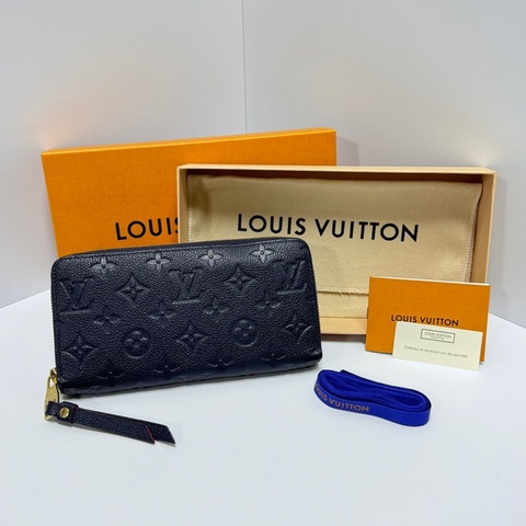 【超！級！新】 LV M61864 壓紋牛皮 拉鍊長夾 （專櫃價38,800）