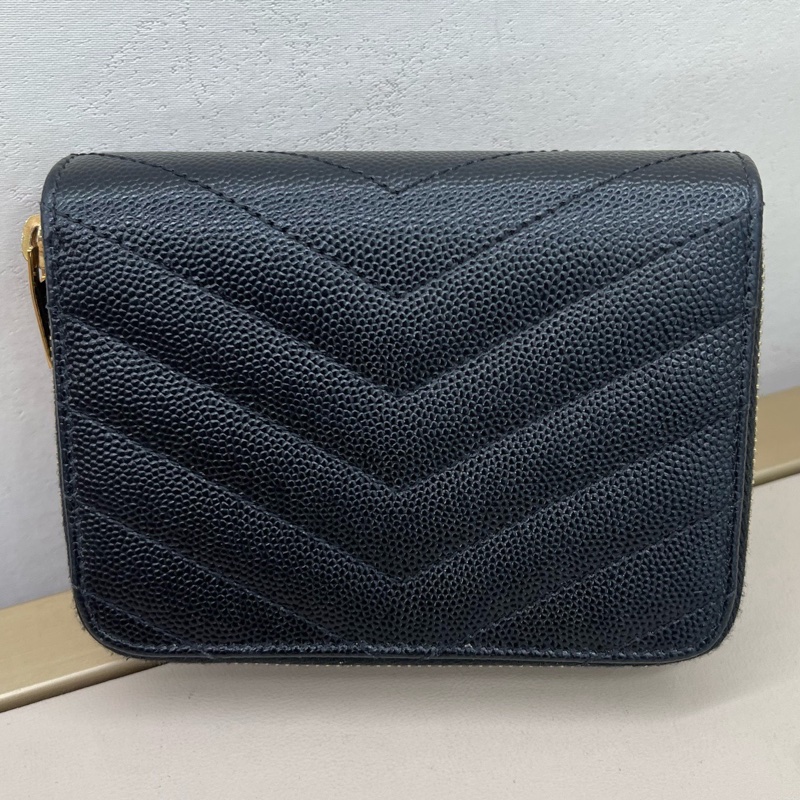 聖羅蘭 經典信豐錢包，黑色絎縫牛皮，金色logo裝飾  🈚附件-1