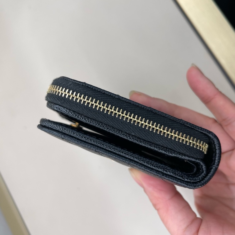 聖羅蘭 經典信豐錢包，黑色絎縫牛皮，金色logo裝飾  🈚附件-2