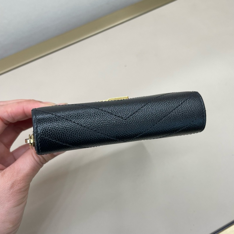 聖羅蘭 經典信豐錢包，黑色絎縫牛皮，金色logo裝飾  🈚附件-6