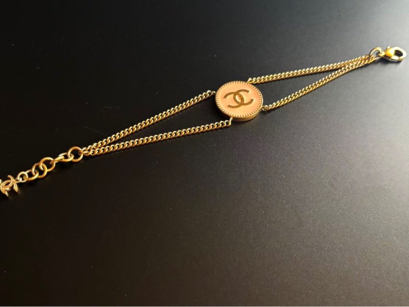 【97新 ✨ 全網最低價！】chanel 粉色 圓形琺瑯 手鏈(下單前先詢問庫存❗️❗️）-5