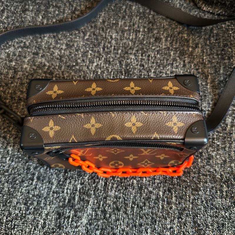 LouisVuitton 路易威登 SoftTrunk軟盒子包  芯片款 18.5x 13.0-5